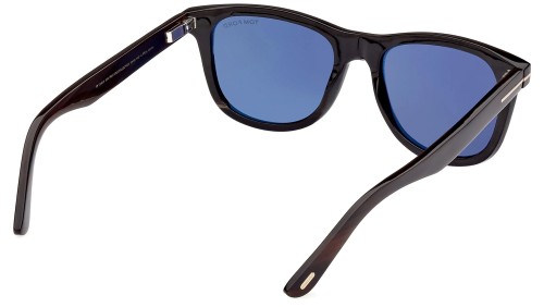 Tom Ford FT1046-Private Collection REAL HORN - 63V - 53 Napszemüvegek Fekete Szögletes