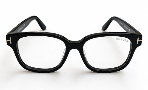 Tom Ford TF6071-D-B ECO - 001 - 54 - KÉK-IBOLYA FÉNYT SZŰRŐ LENCSÉKKEL Optikai keretek Fekete Szögletes