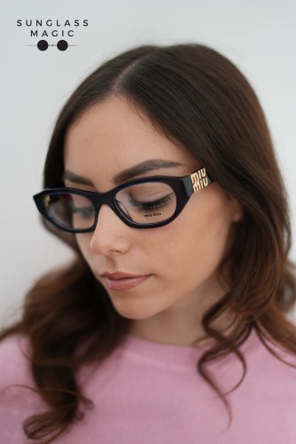 MIU MIU MU 03WV - ​16K1O1 - ​53 Optikai keretek Fekete Ovális