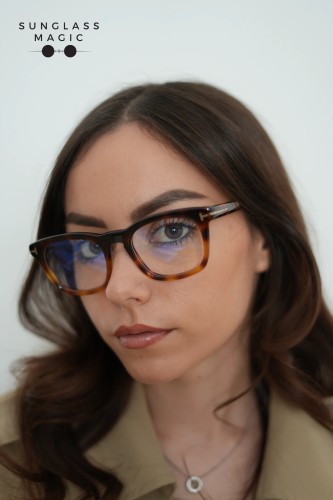 Tom Ford FT5870-B - 056 - 50 - KÉK-IBOLYA FÉNYT SZŰRŐ LENCSÉKKEL Optikai keretek Havanna Szögletes