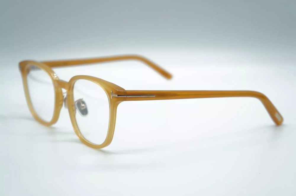 Tom Ford TF5997-K-B ECO - 047 - 51 - KÉK-IBOLYA FÉNYT SZŰRŐ LENCSÉKKEL Optikai keretek Barna Pillow (Lekerekített)