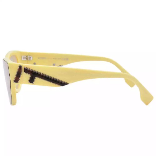 Fendi FE40135I - 39E - 139 Napszemüvegek Barna Cat Eye (Macskaszem)